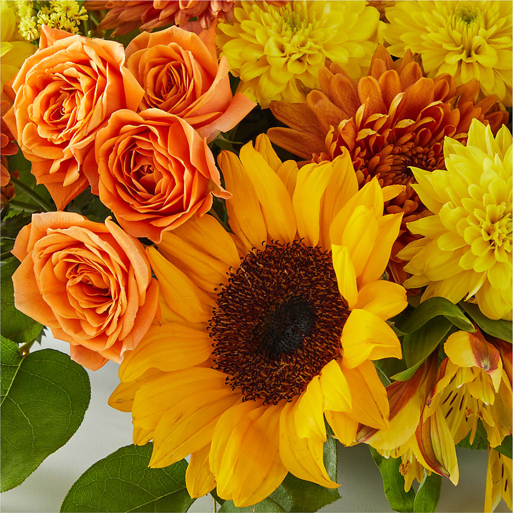 Autumn Harmony Centerpiece –  Gilberts Flowers, Fenwick ON