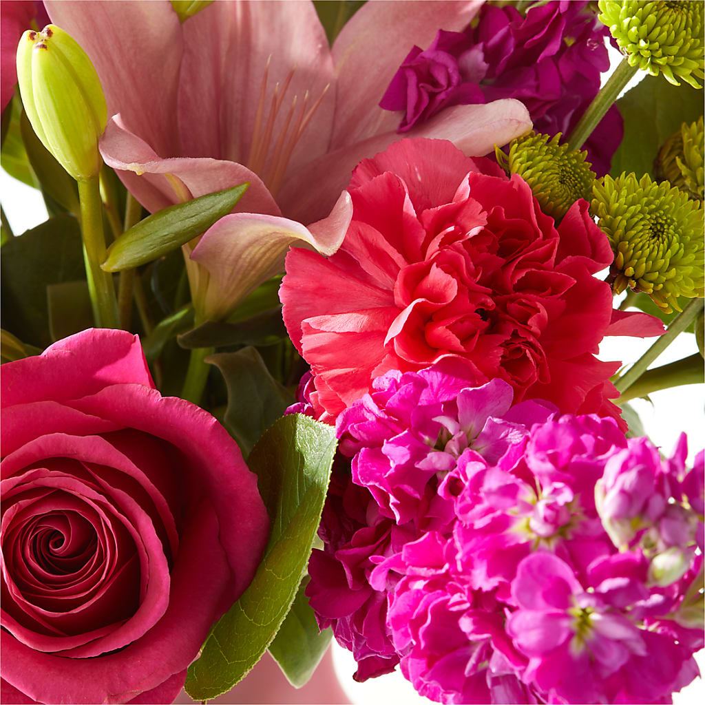Watermelon Crush Bouquet –  Gilberts Flowers, Fenwick ON