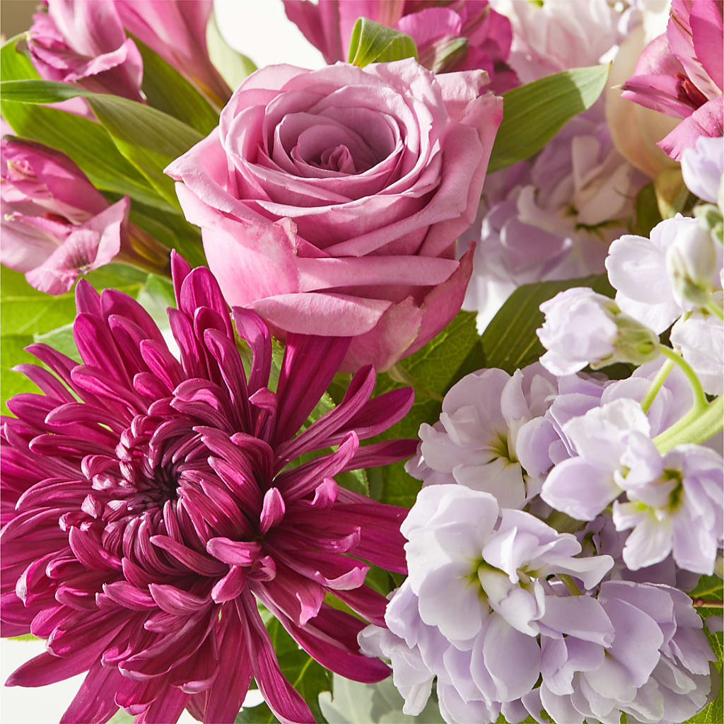 Amethyst Dreams Bouquet –  Gilberts Flowers, Fenwick ON