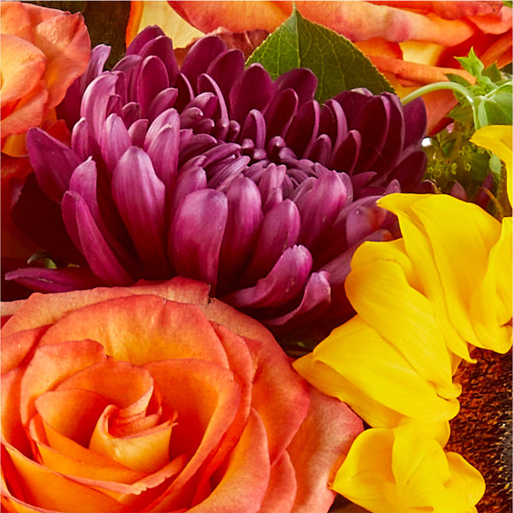 Nature Walk Bouquet –  Gilberts Flowers, Fenwick ON