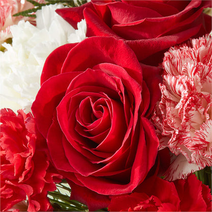 Candy Cane Lane Bouquet –  Gilberts Flowers, Fenwick ON