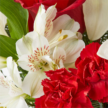 Holiday Season Bouquet –  Gilberts Flowers, Fenwick ON
