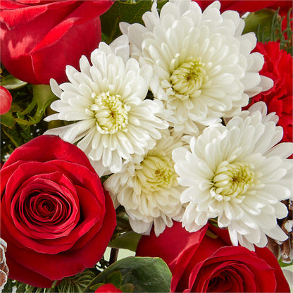 Snow Angel Bouquet –  Gilberts Flowers, Fenwick ON