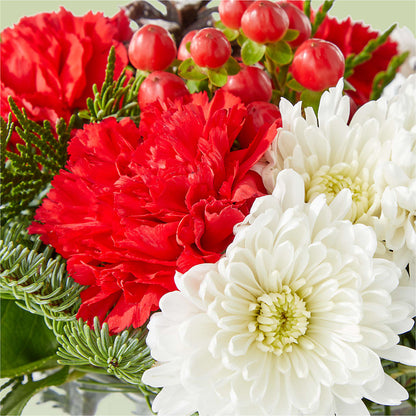 Snow Angel Bouquet –  Gilberts Flowers, Fenwick ON