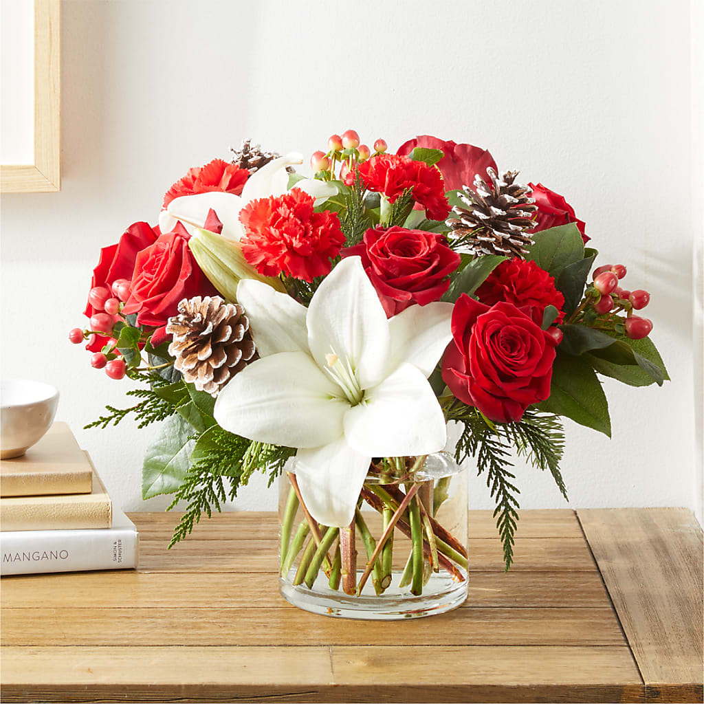 Oh So Jolly Bouquet –  Gilberts Flowers, Fenwick ON
