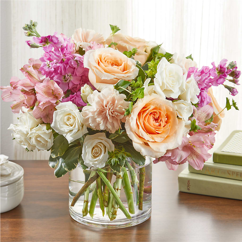 Paradise Bouquet –  Gilberts Flowers, Fenwick ON