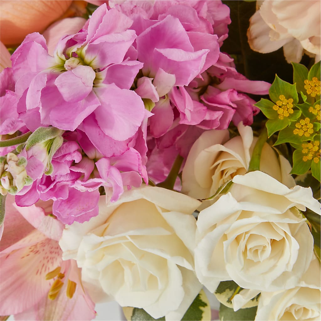 Paradise Bouquet –  Gilberts Flowers, Fenwick ON