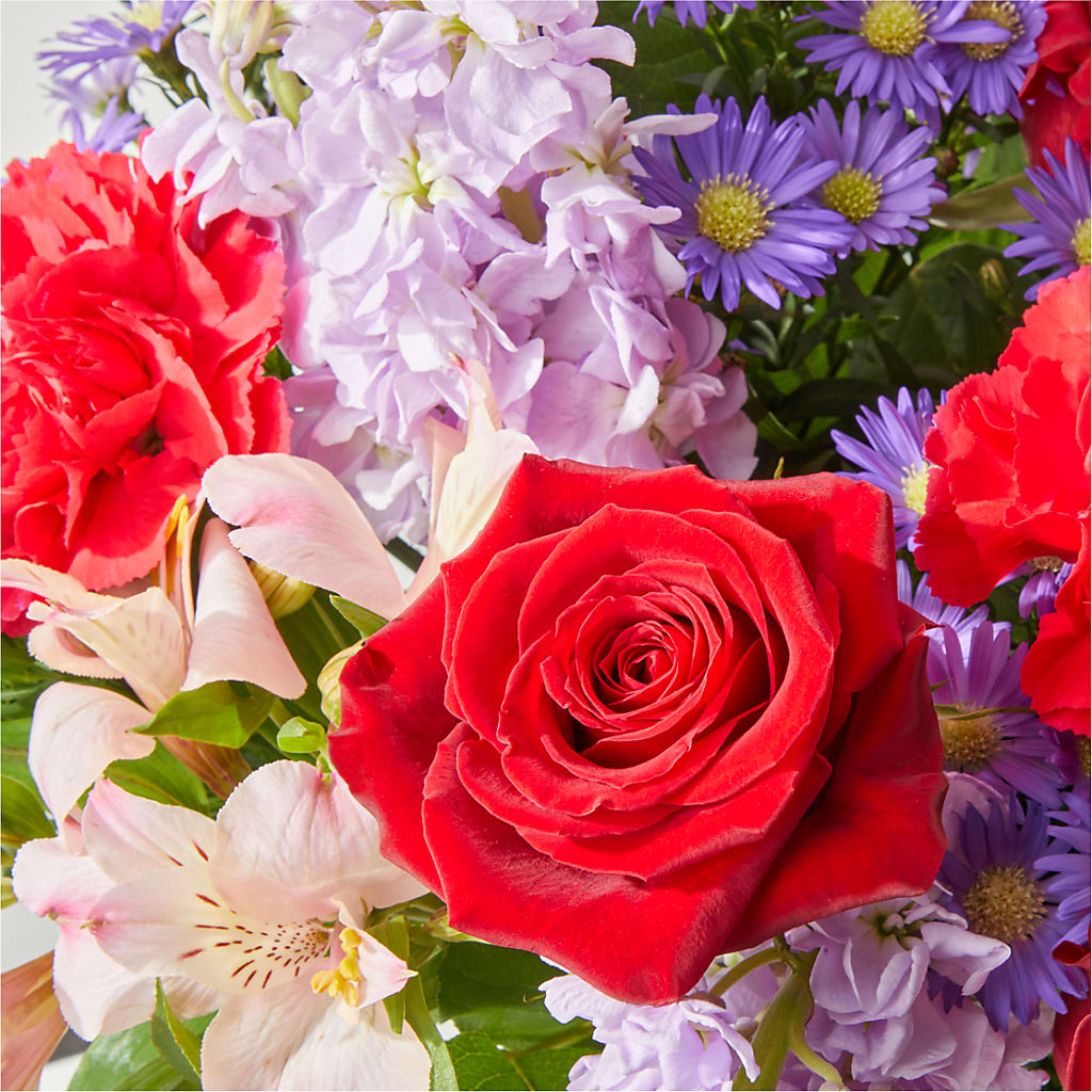 Your Majesty Bouquet –  Gilberts Flowers, Fenwick ON