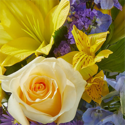Limoncello Bouquet –  Gilberts Flowers, Fenwick ON