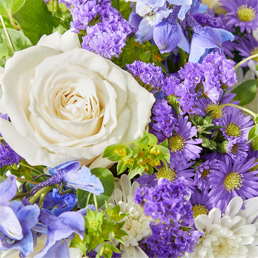 Genuine Gestures Bouquet –  Gilberts Flowers, Fenwick ON