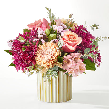 Berry Cobbler Bouquet with Ivory Vase –  Gilberts Flowers, Fenwick ON