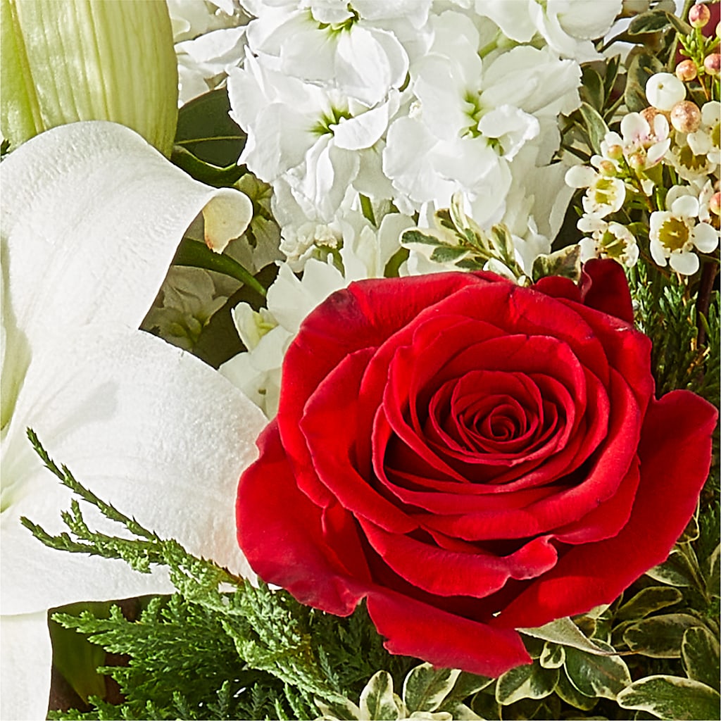 Twinkle Lights Bouquet –  Gilberts Flowers, Fenwick ON