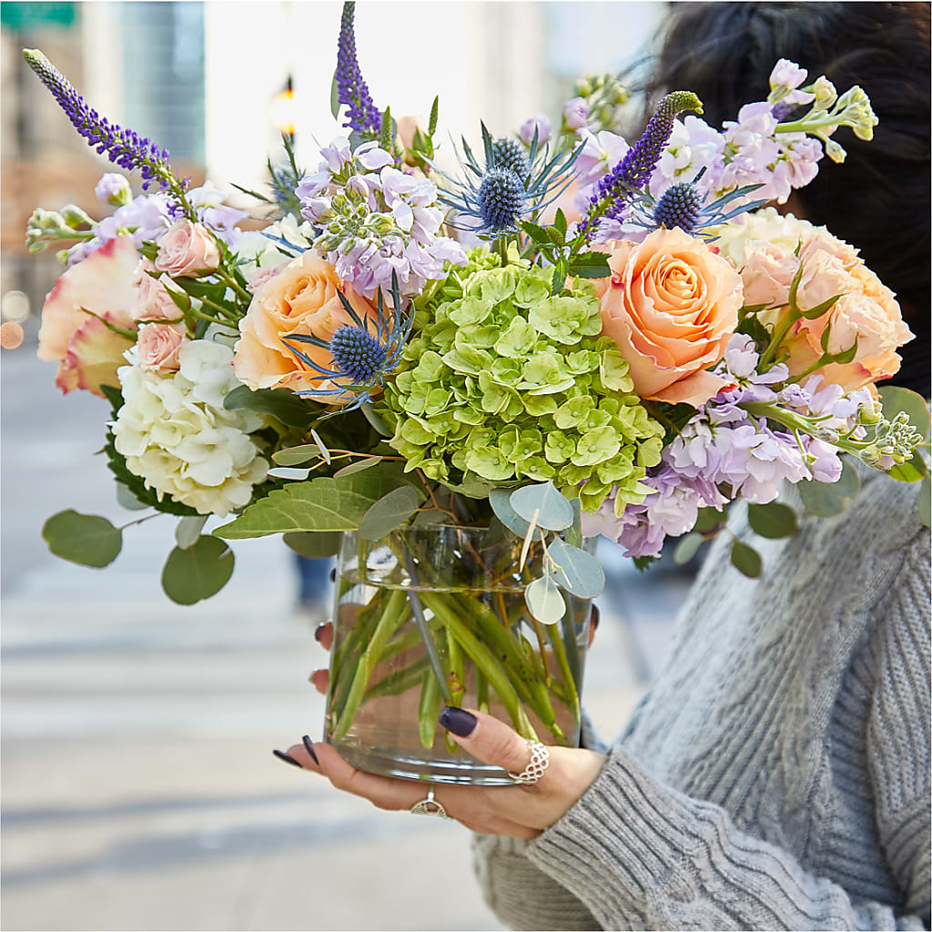 Porch Swing Bouquet –  Gilberts Flowers, Fenwick ON