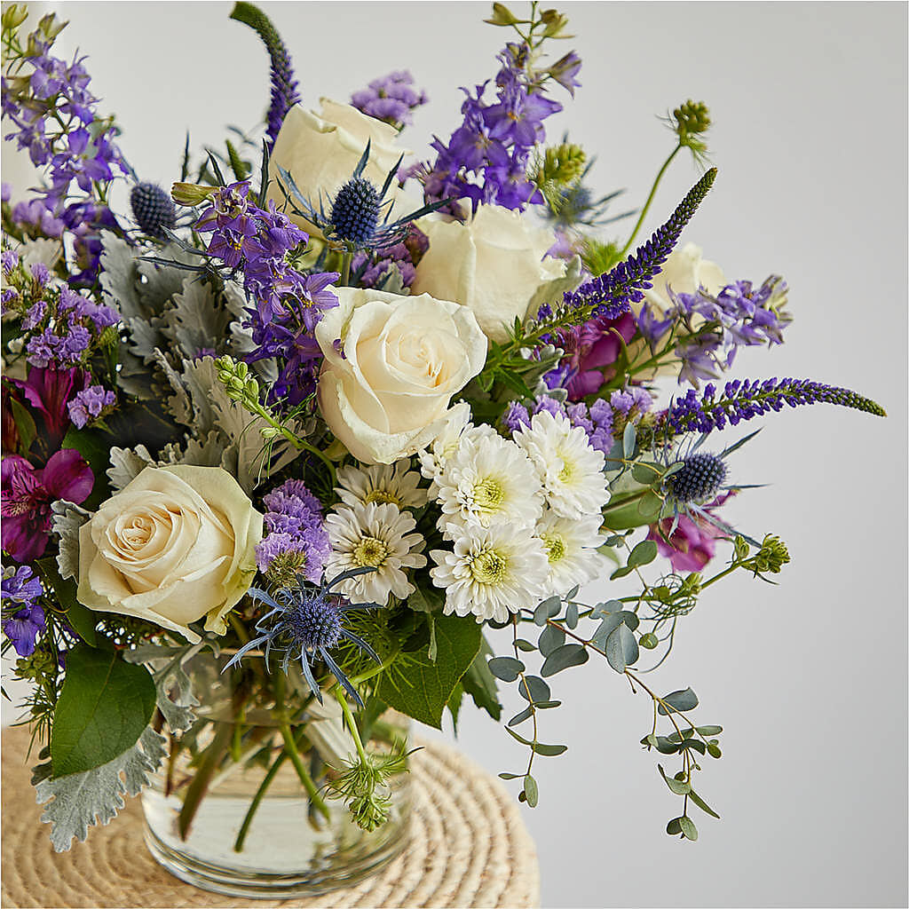 Shooting Star Bouquet –  Gilberts Flowers, Fenwick ON
