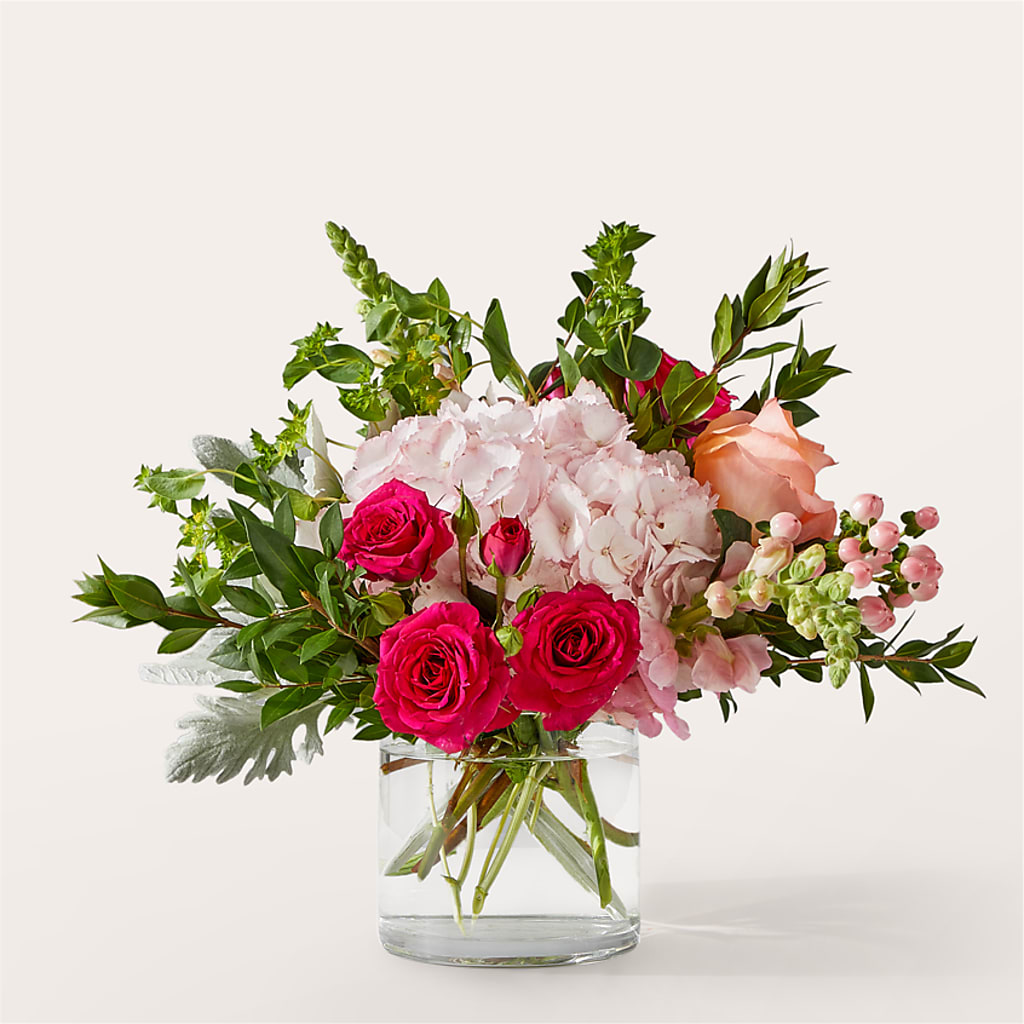 Glitz & Glam Bouquet –  Gilberts Flowers, Fenwick ON