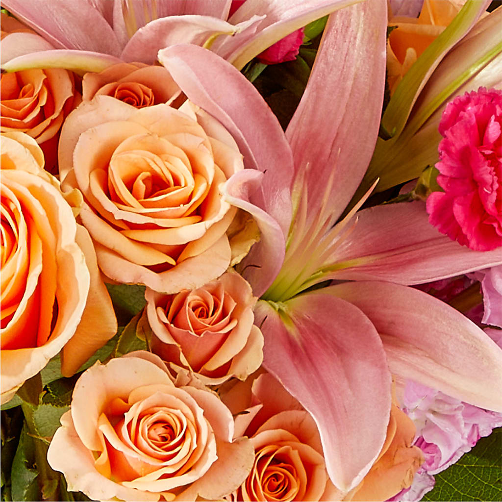 Bisous Bouquet –  Gilberts Flowers, Fenwick ON