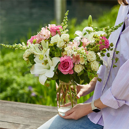 Fondly Bouquet –  Gilberts Flowers, Fenwick ON