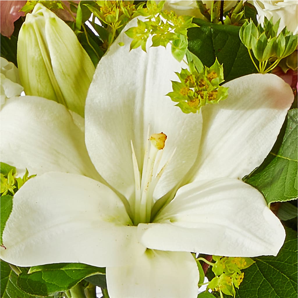 Fondly Bouquet –  Gilberts Flowers, Fenwick ON