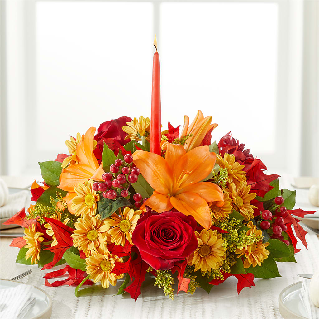 Autumn's Embrace Centerpiece –  Gilberts Flowers, Fenwick ON