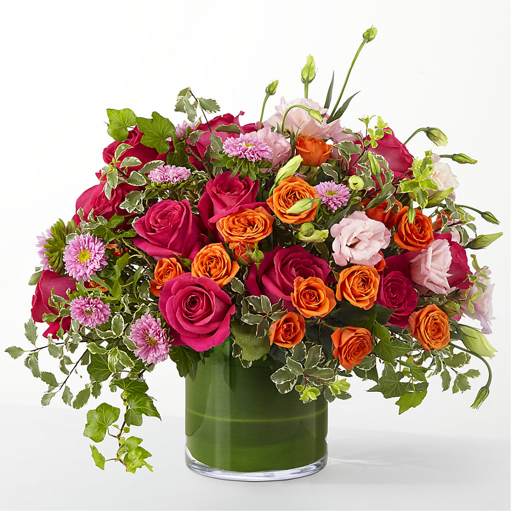 The Trendsetter –  Gilberts Flowers, Fenwick ON