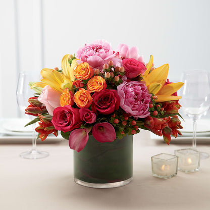 Color Mix Arrangement –  Gilberts Flowers, Fenwick ON